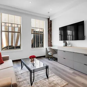 Indigo Getaway Queen Bed Free Park Near Ewr, Penn, Prudential Apartment